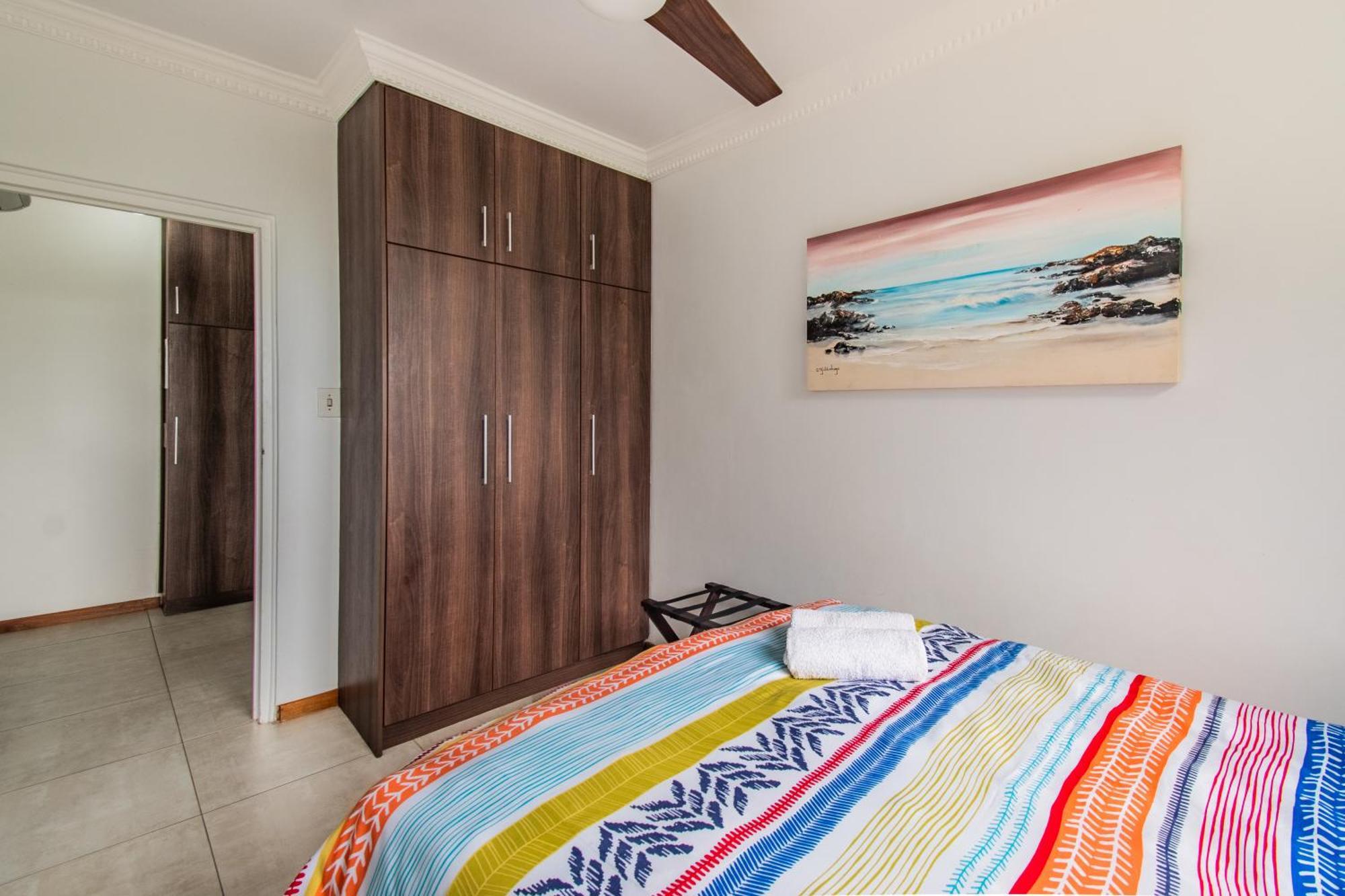 83m² 3 slaapkamer, 2 privé badkamer Appartement in Umdloti Buitenkant foto