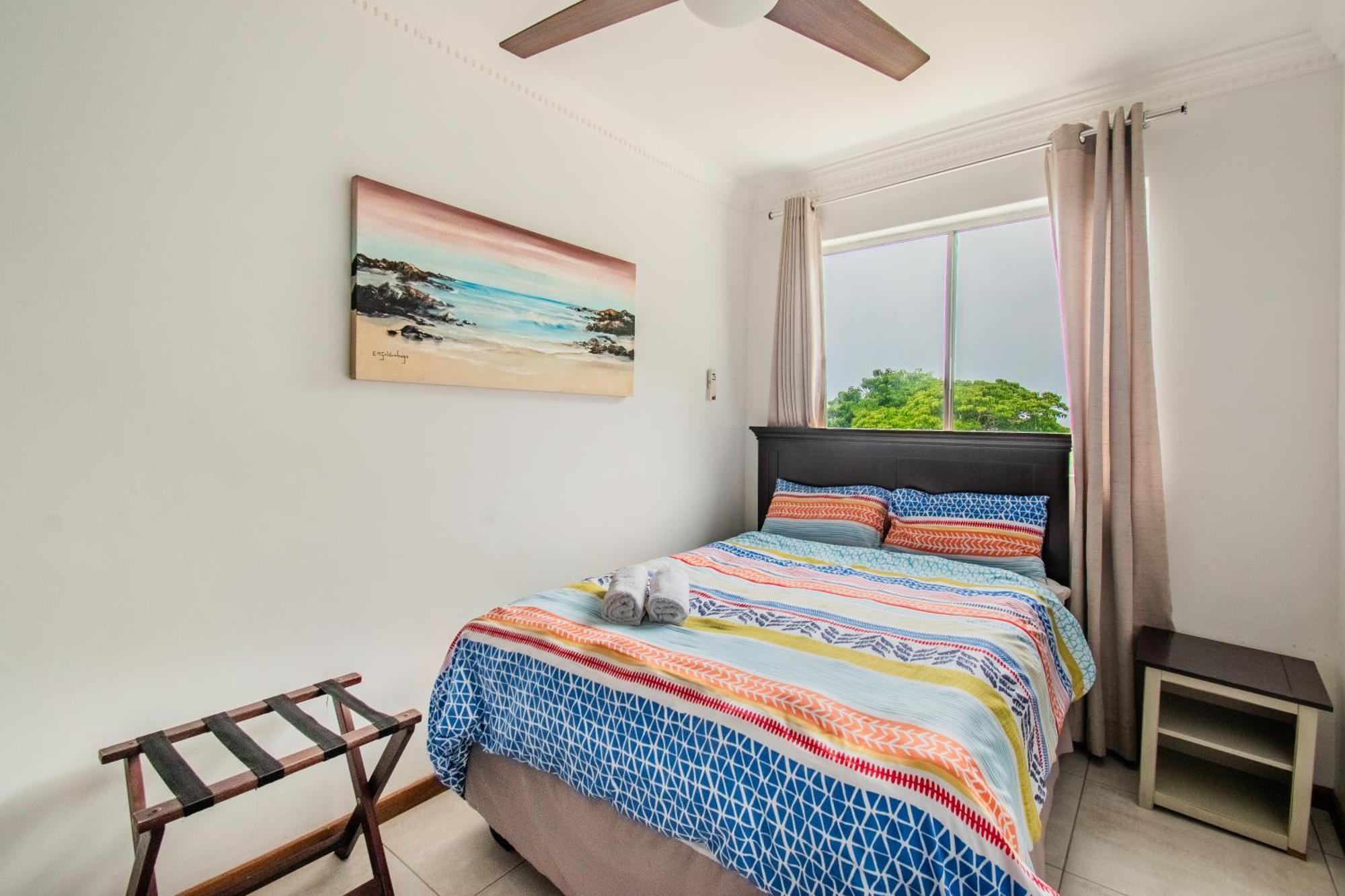 83m² 3 slaapkamer, 2 privé badkamer Appartement in Umdloti Buitenkant foto