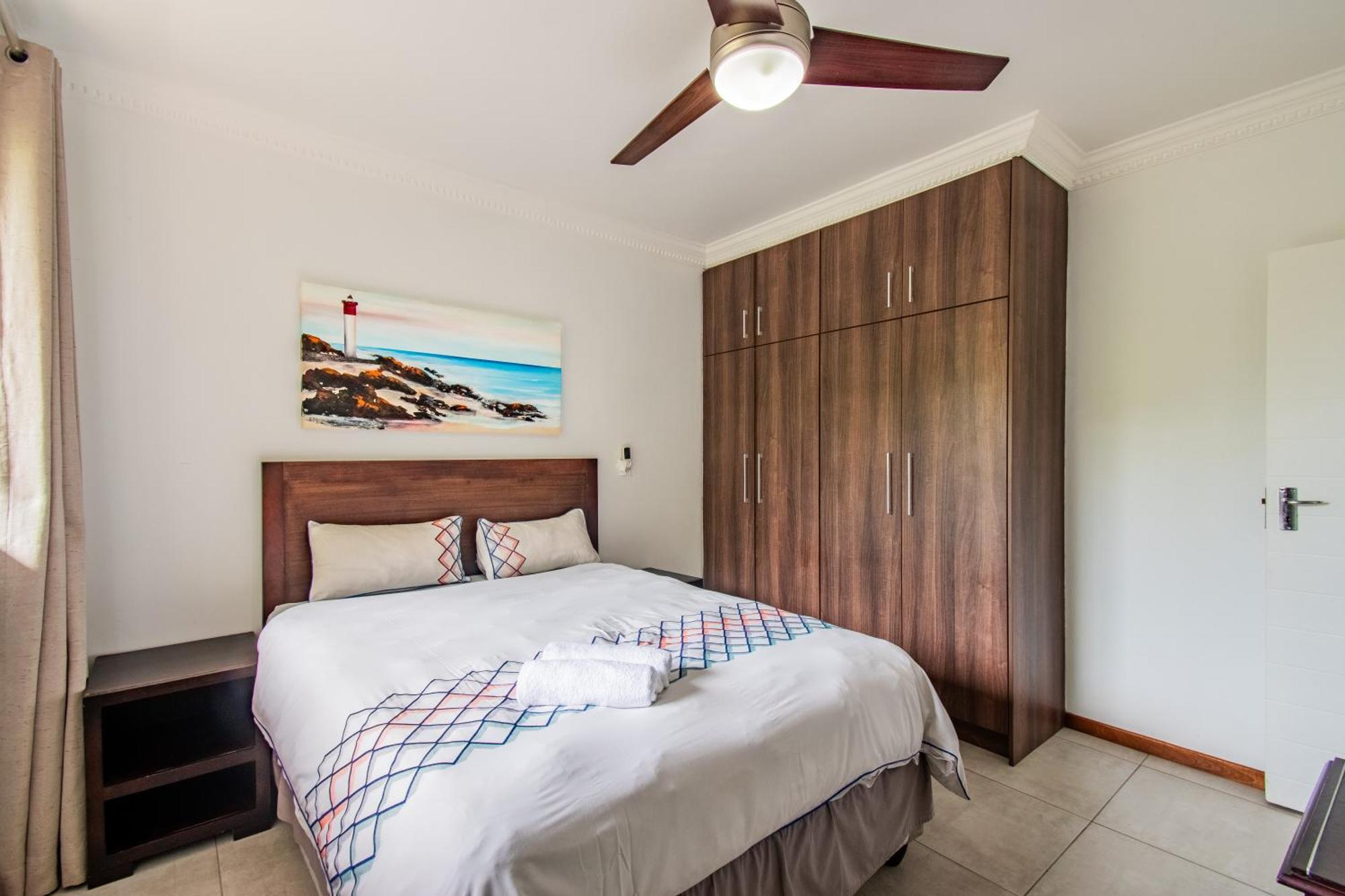 83m² 3 slaapkamer, 2 privé badkamer Appartement in Umdloti Buitenkant foto