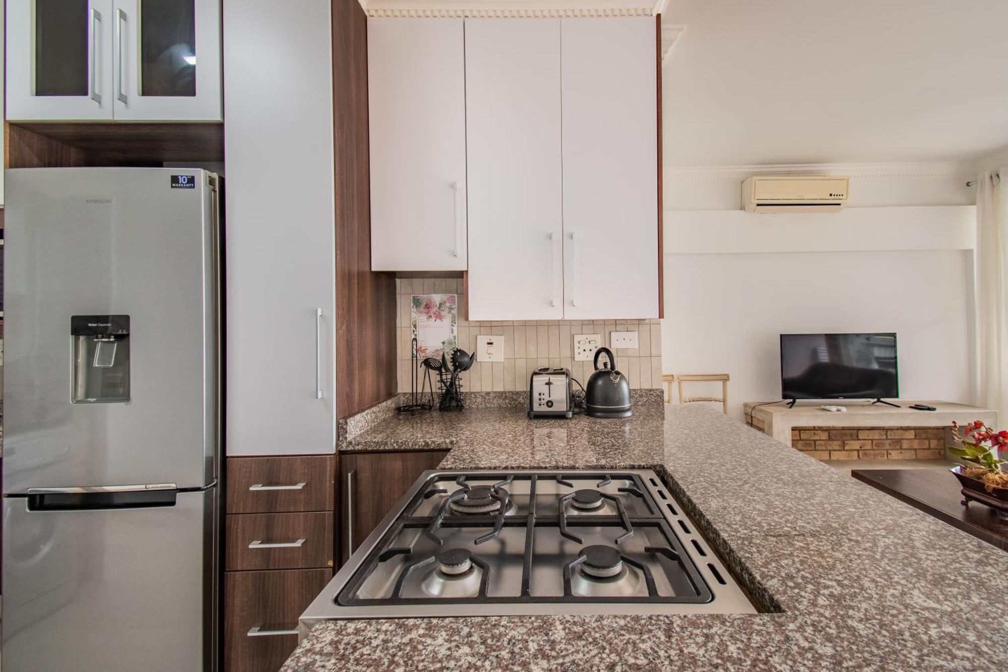 83m² 3 slaapkamer, 2 privé badkamer Appartement in Umdloti Buitenkant foto